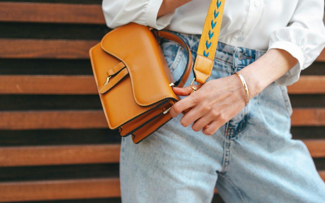 Bag It Right: A Guide to Choosing the Perfect Bag for Your Outfit